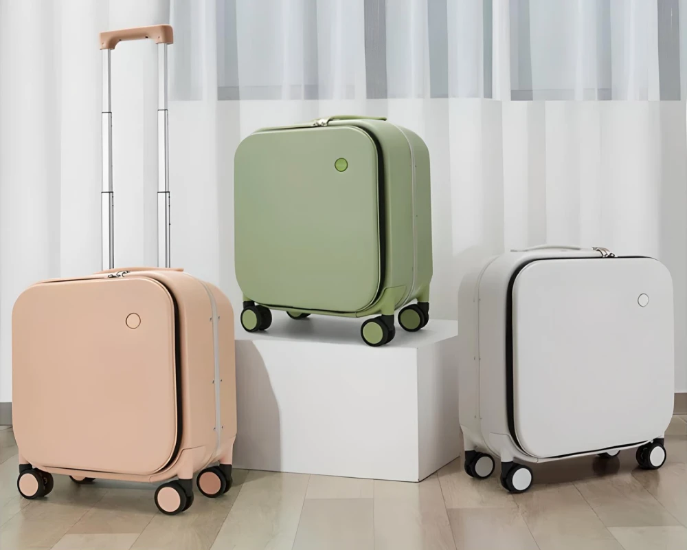 suitcase with compartments